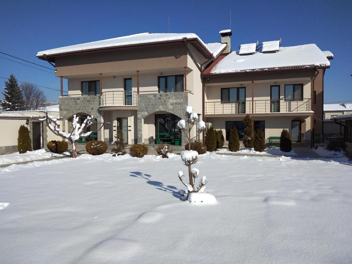 Sveti Nikola Villas Near Borovets Shiroki Dol Exterior photo