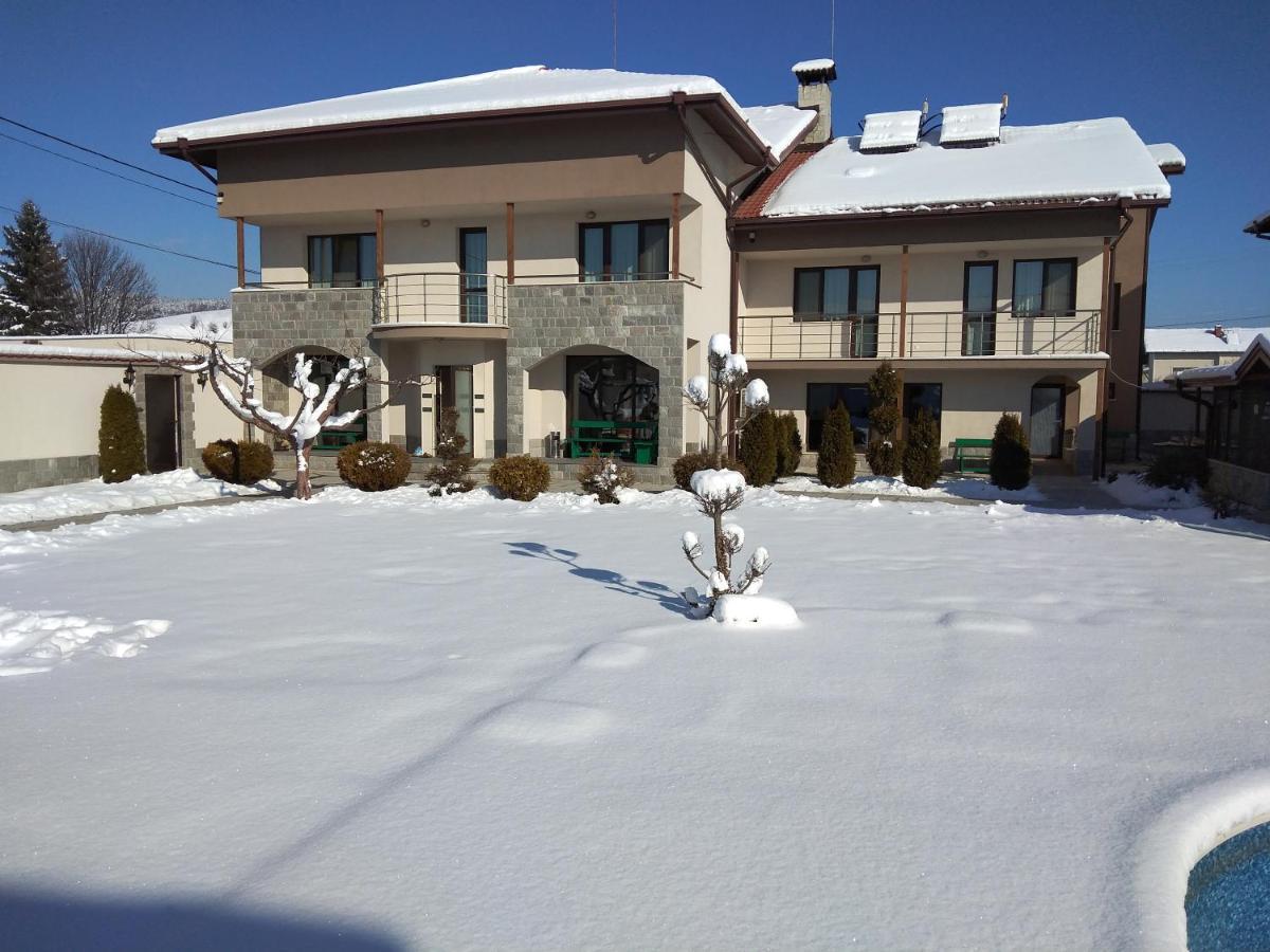 Sveti Nikola Villas Near Borovets Shiroki Dol Exterior photo